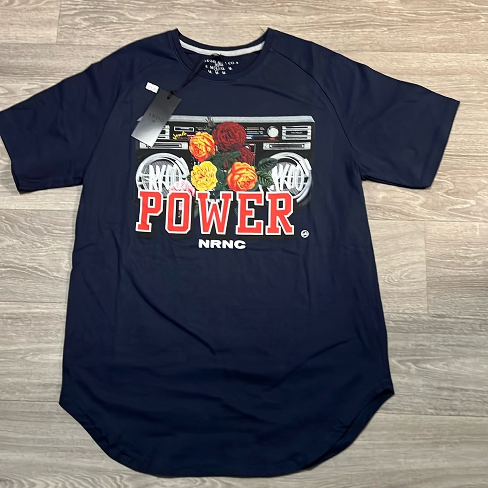 Akoo Tee